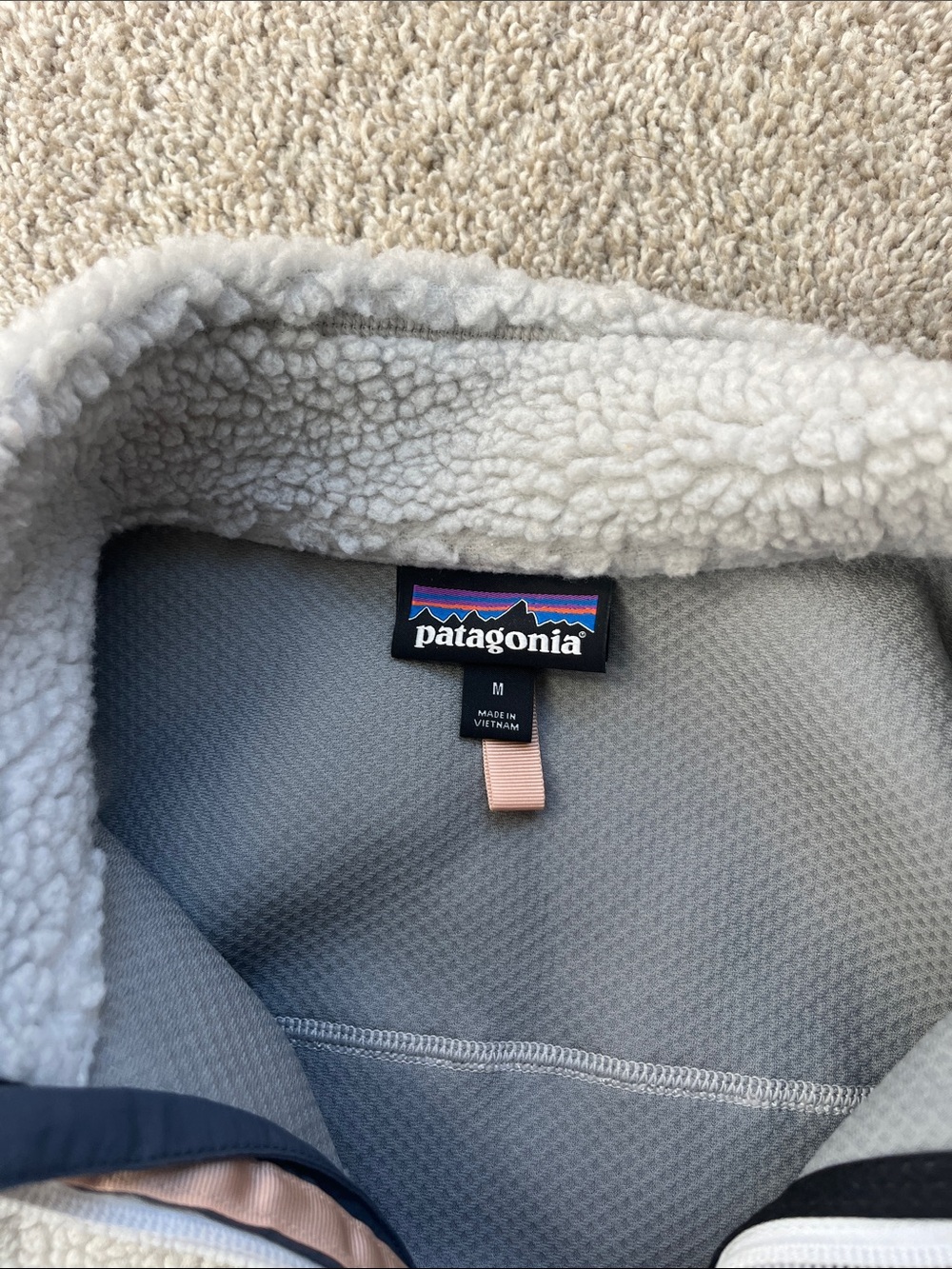 Patagonia Retro-X Fleece Vest in Grey Size M - Picture 2 of 3